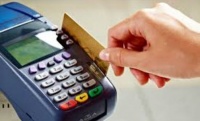   Сотрудник магазина воспользовался банковской картой рассеянного покупателя
