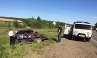   В Россошанском районе столкнулись три легковушки: погибли три человека