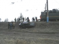 В Бобровском районе товарный поезд протаранил легковушку