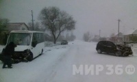  В Аннинском районе дама на «Шевроле» атаковала маршрутку: пострадали шесть человек