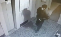   Подаренная грабителю бутылка водки не спасла женщину от нападения