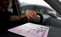 Срок действия заканчивающихся в 2025 году водительских прав продлен  